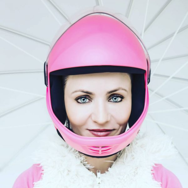 Valerie Orsoni skydiving pink gear